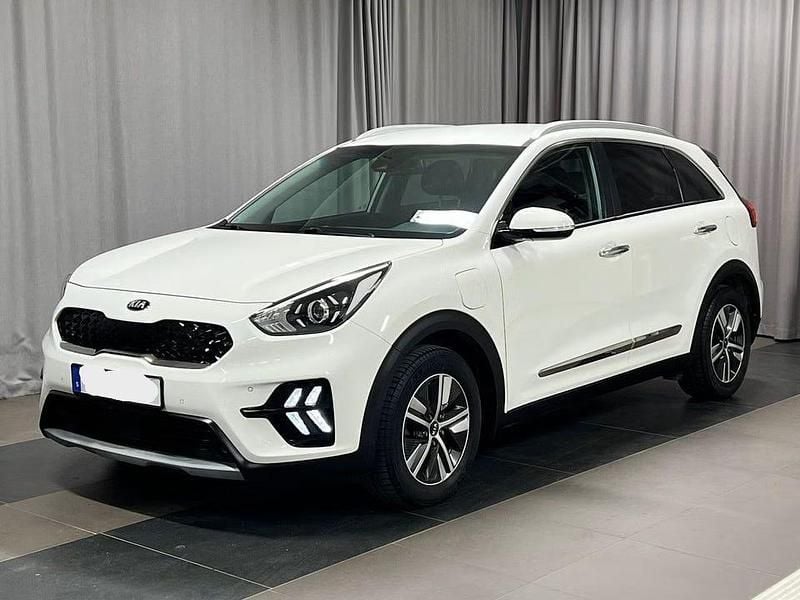 Begagnad Kia Niro Advance 141 HK (103 kW) 2020 Snow white pearl  vit pärlmetallic SUV