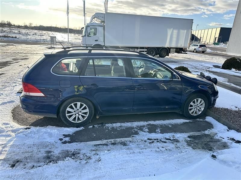 Begagnad VW Golf VI 105 HK (77 kW) 2009 Halvkombi