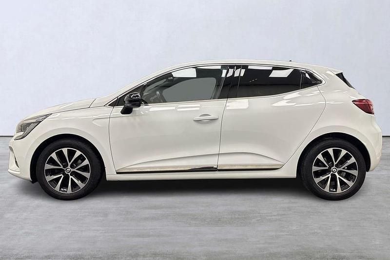 Begagnad Renault Clio V Techno 91 HK (66 kW) 2022 Vit Halvkombi