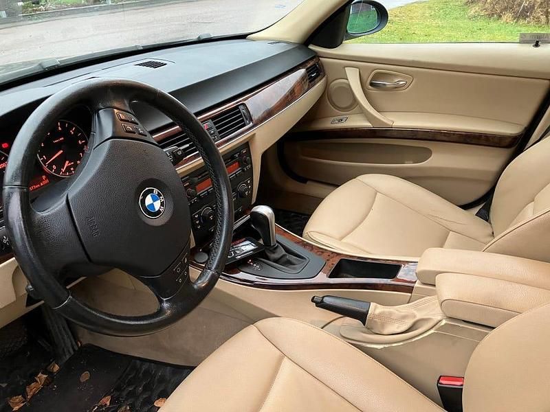 Begagnad BMW 320 150 HK (110 kW) 2006