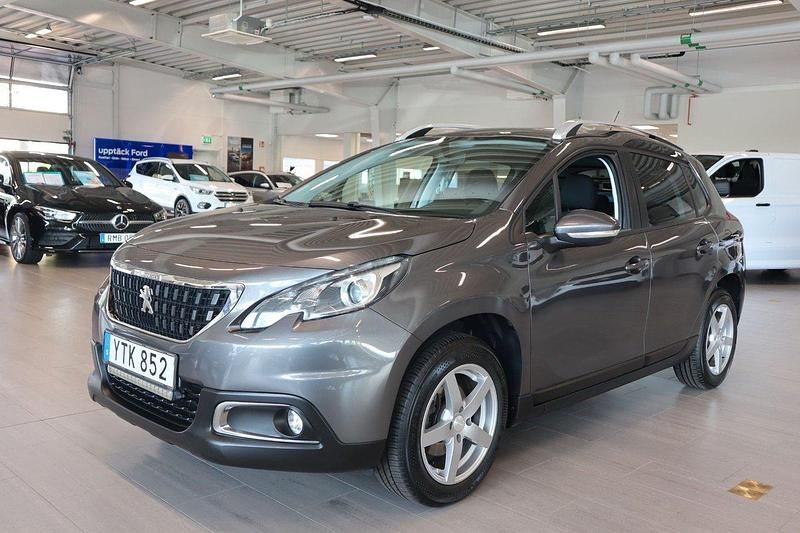 Mörkgrå Begagnad 2018 Peugeot 2008 SUV | 139 900 kr (Marknadspris) - Bild 1/4
