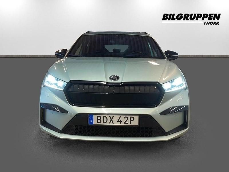 Begagnad Skoda Enyaq iV SportLine 194 kW (265 HK) 2022 Silver SUV