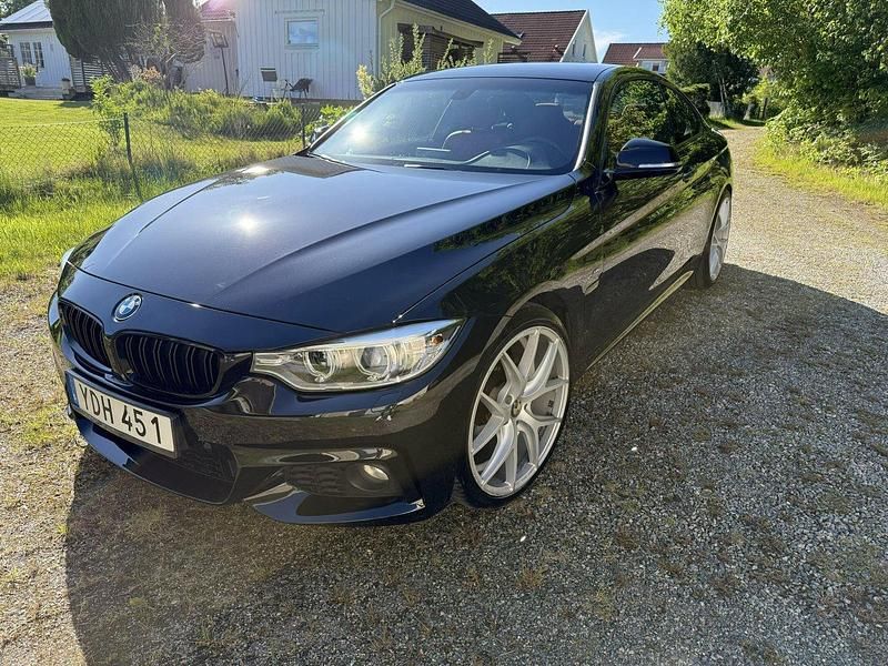 Svart Begagnad 2016 BMW 420 M Sport Sportkupé | 250 000 kr (Lite dyr) - Bild 1/4