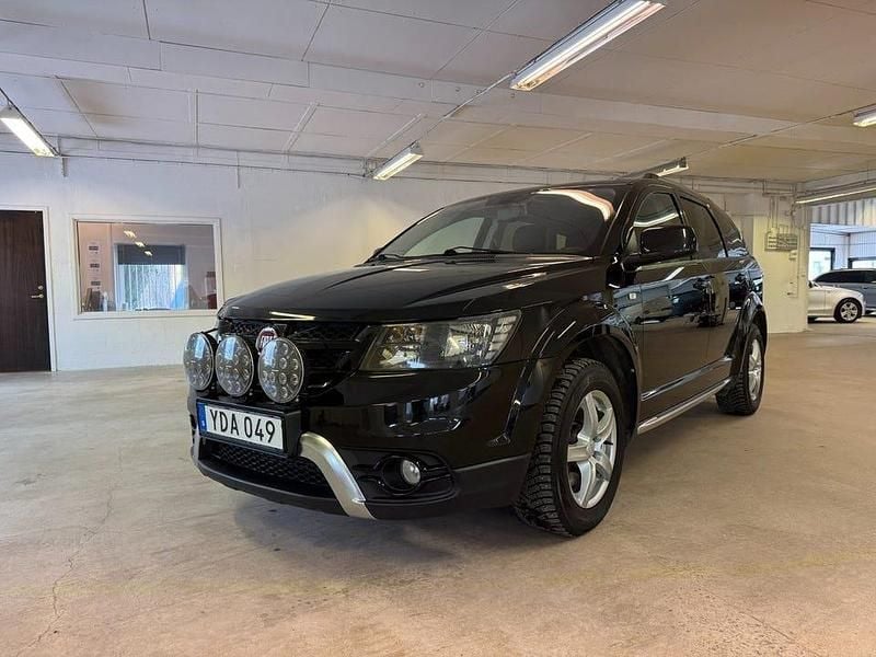 Begagnad Fiat Freemont Black Code 170 HK (125 kW) 2015 Svart SUV