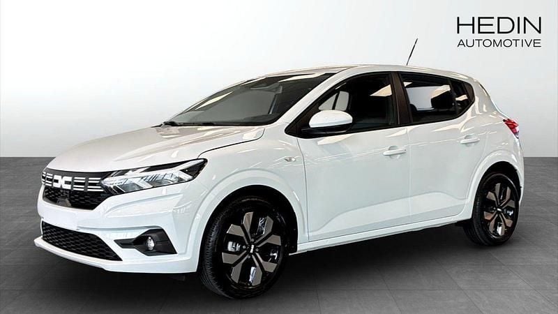 Vit (white) Ny 2025 Dacia Sandero Expression Halvkombi | 219 900 kr (Bra pris) - Bild 1/4
