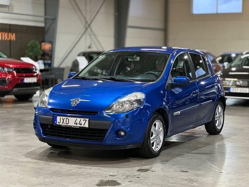 Blå Begagnad 2009 Renault Clio R.S. Halvkombi | 19 900 kr (Marknadspris) - Bild 1/4