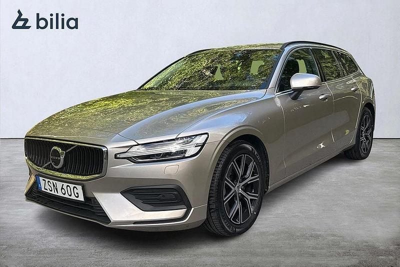 Grå Begagnad 2023 Volvo V60 Core Kombi | 339 000 kr (Bra pris) - Bild 1/3