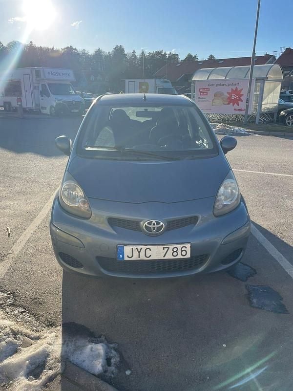 Begagnad Toyota Aygo 68 HK (50 kW) 2009 Halvkombi