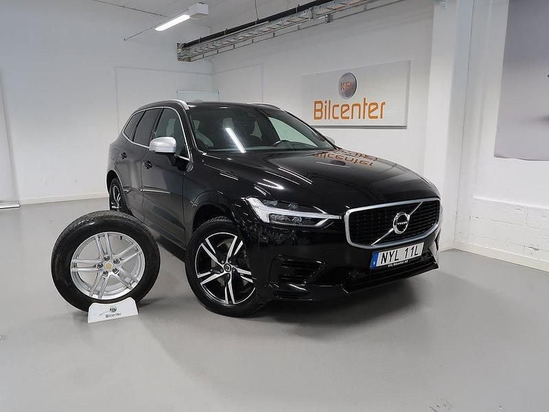 Svart Begagnad 2019 Volvo XC60 R-Design SUV | 379 900 kr (Marknadspris) - Bild 1/3