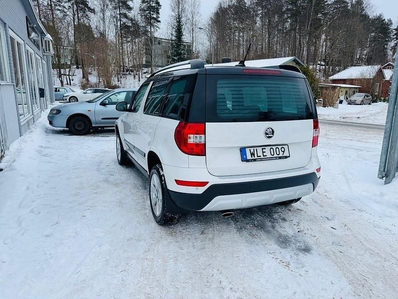Begagnad Skoda Yeti Monte Carlo 110 HK (80 kW) 2016 Vit SUV