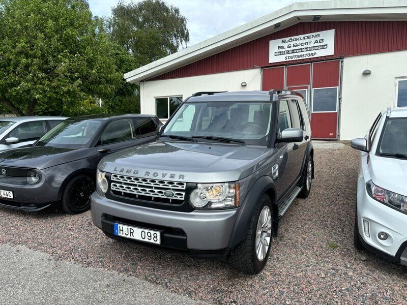 Grå Begagnad 2012 Land Rover Discovery 4 HSE SUV | 194 000 kr (Lite dyr) - Bild 1/4