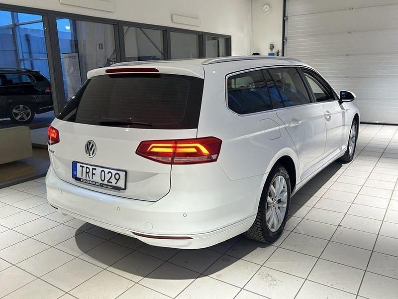 Begagnad VW Passat 151 HK (111 kW) 2018 Vit