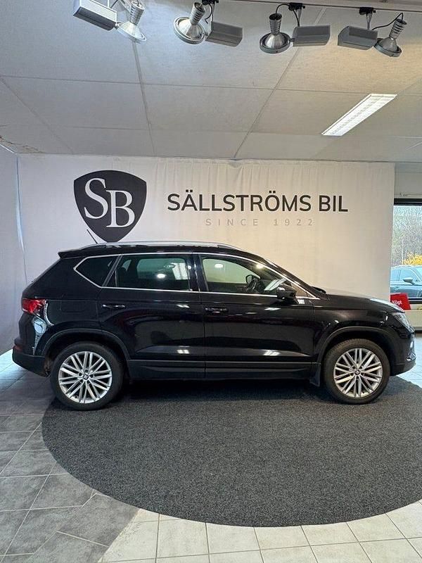Svart Begagnad 2016 Seat Ateca XCELLENCE SUV | 169 900 kr (Marknadspris) - Bild 1/4