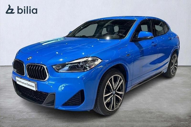 Blå Begagnad 2022 BMW X2 M Sport SUV | 349 000 kr (Marknadspris) - Bild 1/4