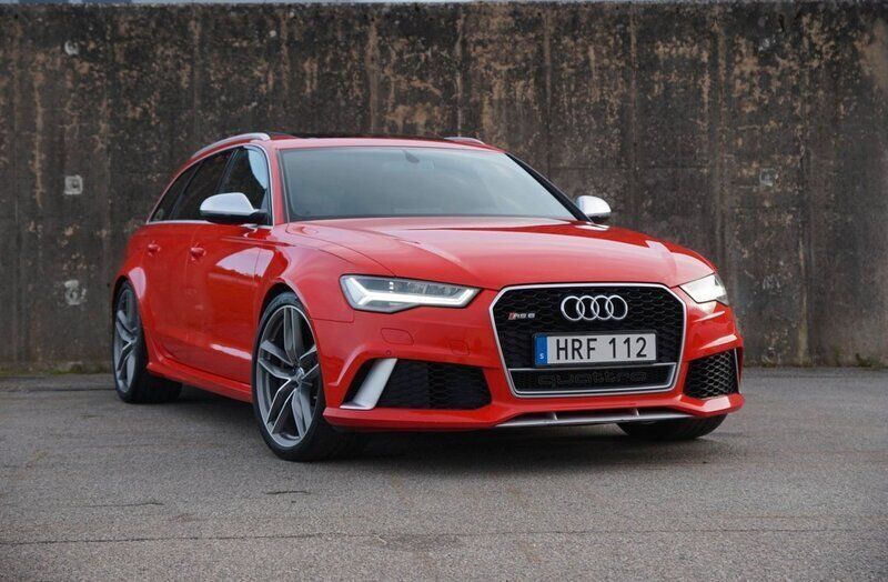 Röd Begagnad 2015 Audi RS6 Kombi | 579 900 kr (Lite dyr) - Bild 1/4