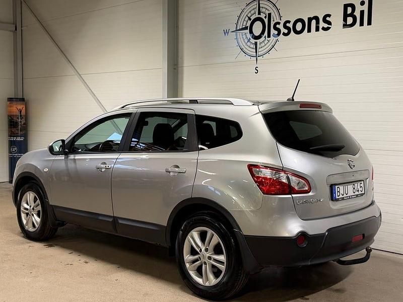 Begagnad Nissan Qashqai +2 150 HK (110 kW) 2011 Silver SUV