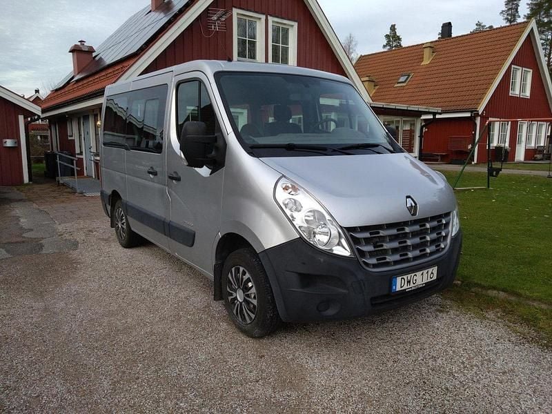 Silver Begagnad 2011 Renault Master Van | 135 000 kr (Marknadspris) - Bild 1/4