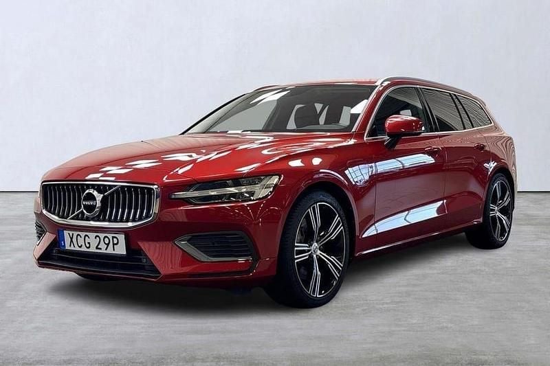 Röd Begagnad 2021 Volvo V60 Inscription Kombi | 379 900 kr (Dyr) - Bild 1/4