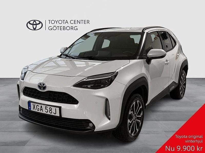 Vit Begagnad 2023 Toyota Yaris Cross Active SUV | 254 900 kr (Marknadspris) - Bild 1/2