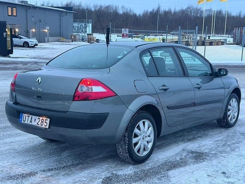 Begagnad Renault Mégane II 107 HK (78 kW) 2003