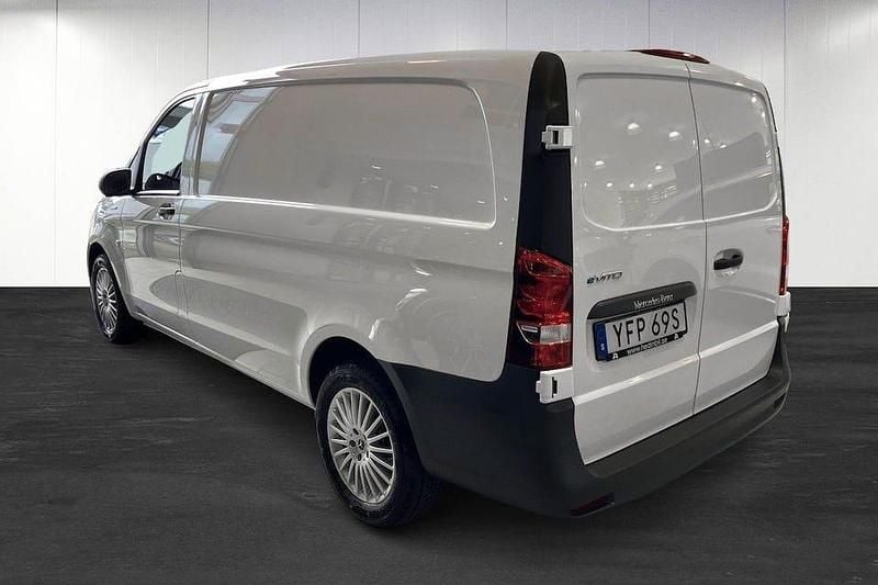 Begagnad Mercedes e-Vito 85 kW (116 HK) 2024 Vit Minibuss