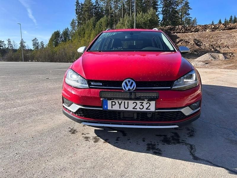 Begagnad VW Golf Alltrack 184 HK (135 kW) 2016 Kombi