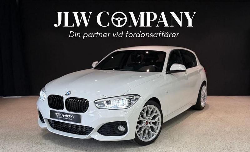 Begagnad 2016 BMW 118 M Sport Halvkombi | 167 000 kr (Marknadspris) - Bild 1/4