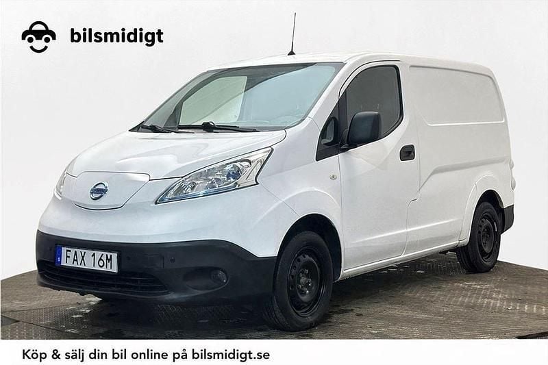 Vit Begagnad 2021 Nissan e-NV200 Comfort Van | 144 900 kr (Superpris) - Bild 1/3