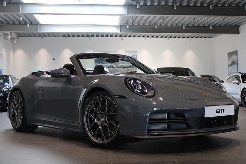 Flerfärgad Ny 2025 Porsche 911 Carrera S Cabriolet Cab | 2 121 800 kr - Bild 1/4