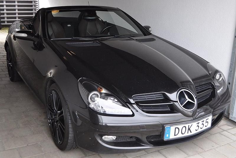 Begagnad Mercedes SLK200 164 HK (120 kW) 2004 Svart Cab