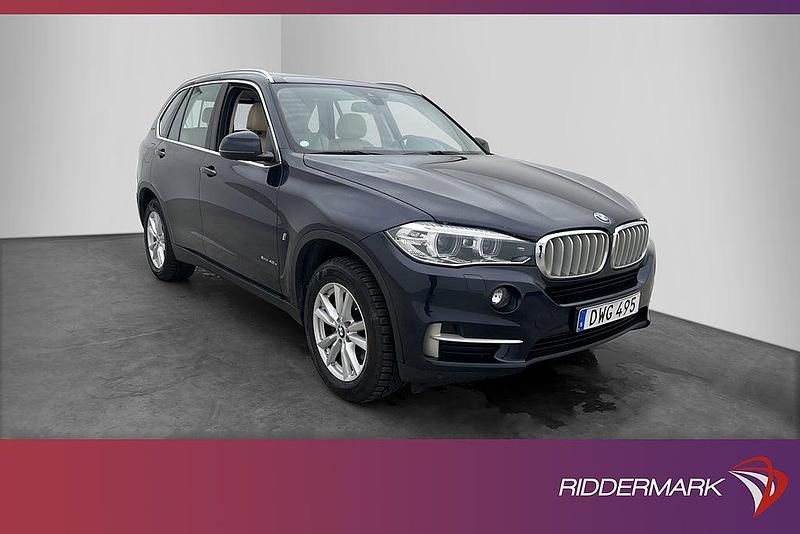 Blå Begagnad 2017 BMW X5 SUV | 264 800 kr (Superpris) - Bild 1/4