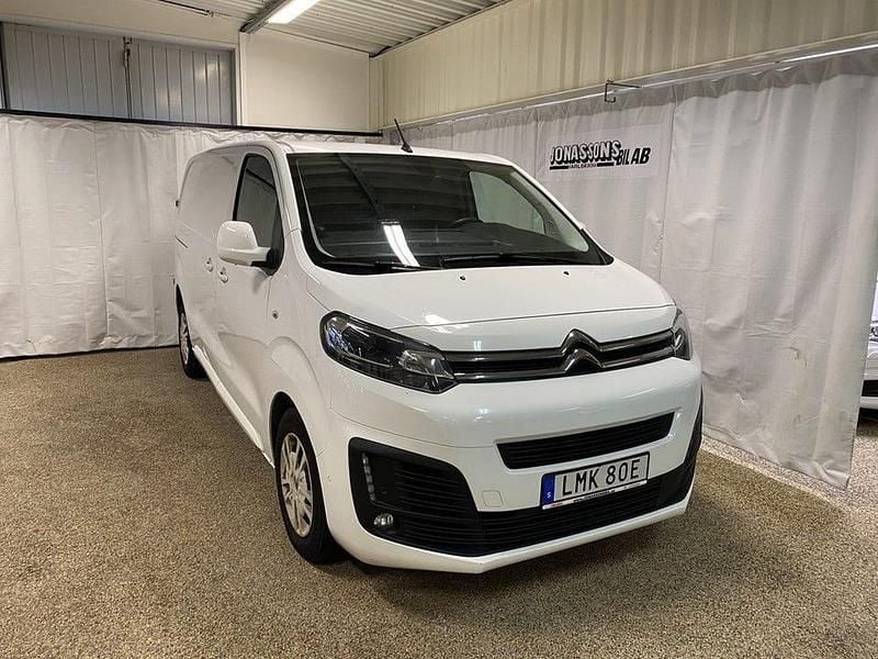 Vit Begagnad 2019 Citroën Jumpy Van | 209 000 kr (Marknadspris) - Bild 1/4