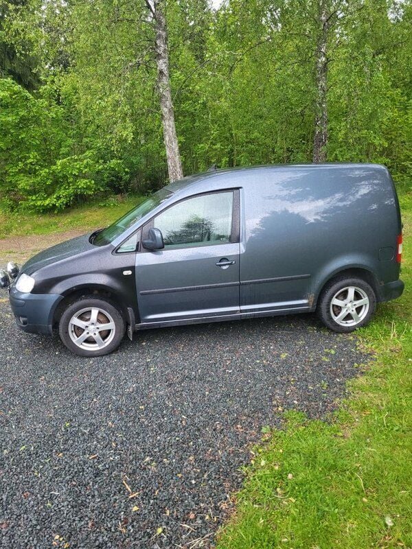 Grå Begagnad 2010 VW Caddy Minibuss | 25 000 kr (Superpris) - Bild 1/2