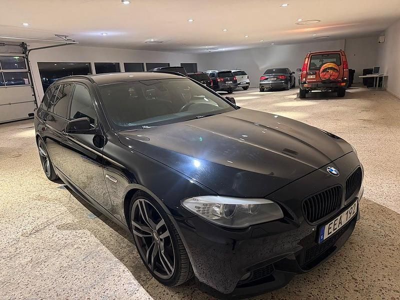 Begagnad BMW 530 M Sport 245 HK (180 kW) 2010 Svart Kombi