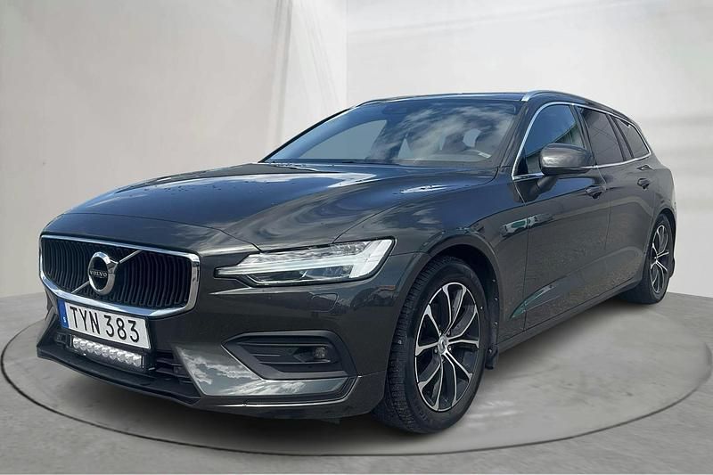 Mörkgrå Begagnad 2019 Volvo V60 Kombi | 208 800 kr (Bra pris) - Bild 1/4