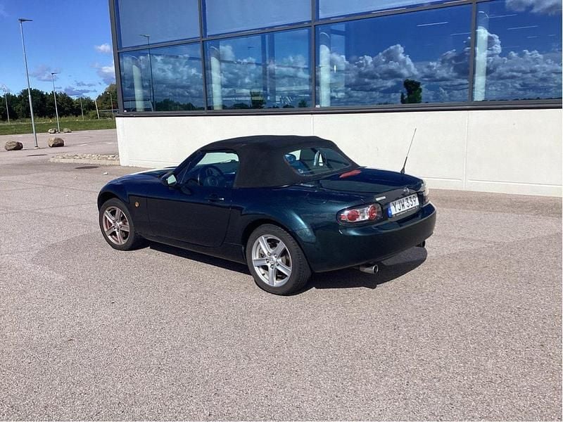 Grön Begagnad 2006 Mazda MX5 Cab | 70 000 kr (Marknadspris) - Bild 1/4