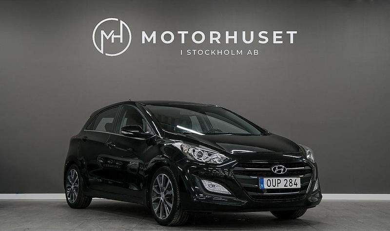 Begagnad Hyundai i30 135 HK (99 kW) 2015 Svart Halvkombi