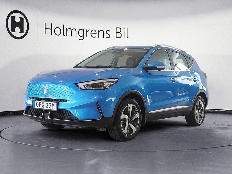 Blå Begagnad 2022 MG ZS Luxury Sedan | 229 900 kr (Bra pris) - Bild 1/4