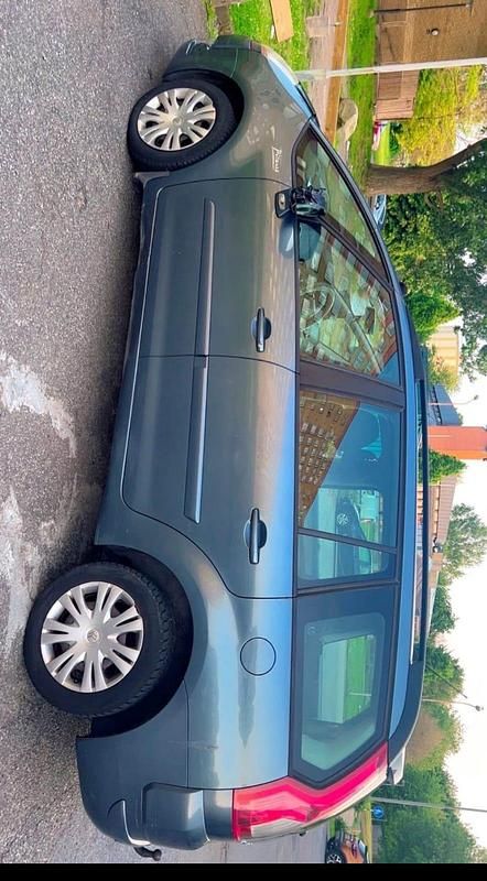 Begagnad Citroën C4 2010 Minibuss