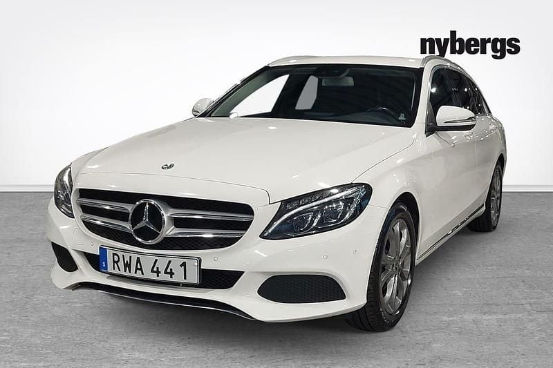 Vit Begagnad 2018 Mercedes C220 Avantgarde Kombi | 189 000 kr (Bra pris) - Bild 1/4