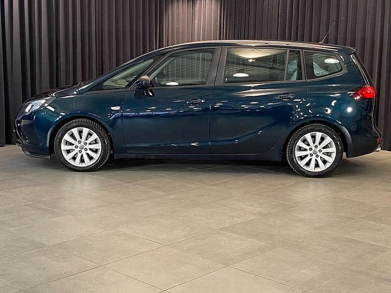 Begagnad Opel Zafira Tourer 170 HK (125 kW) 2016 Grön Minibuss