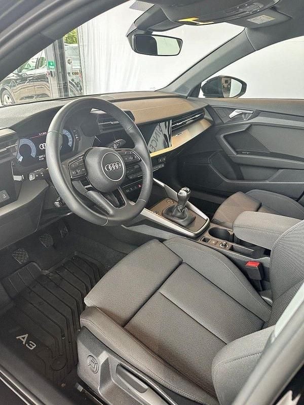 Begagnad Audi A3 Proline 150 HK (110 kW) 2023 Svart Sedan