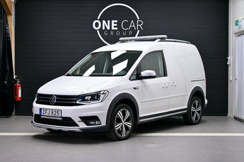 Vit Begagnad 2018 VW Caddy SE Minibuss | 289 800 kr - Bild 1/4