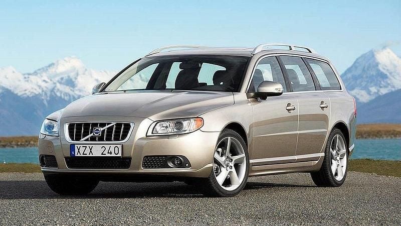 Silver Begagnad 2010 Volvo V70 Kombi | 99 000 kr - Bild 1/1