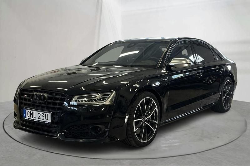 Svart Begagnad 2015 Audi S8 Sedan | 299 000 kr - Bild 1/4