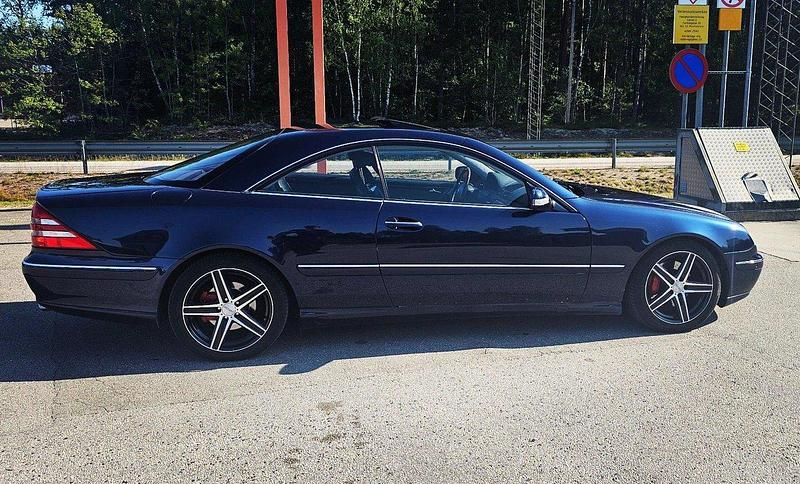 Blå Begagnad 2000 Mercedes CL500 Sportkupé | 120 000 kr - Bild 1/4