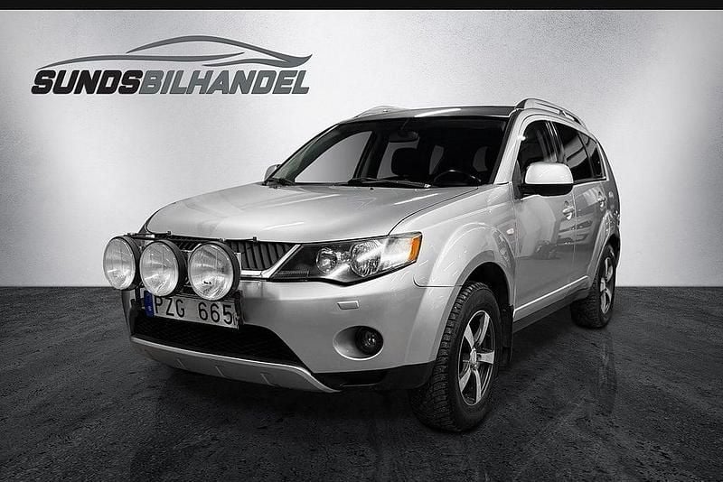 Silver Begagnad 2008 Mitsubishi Outlander SUV | 44 900 kr (Bra pris) - Bild 1/4