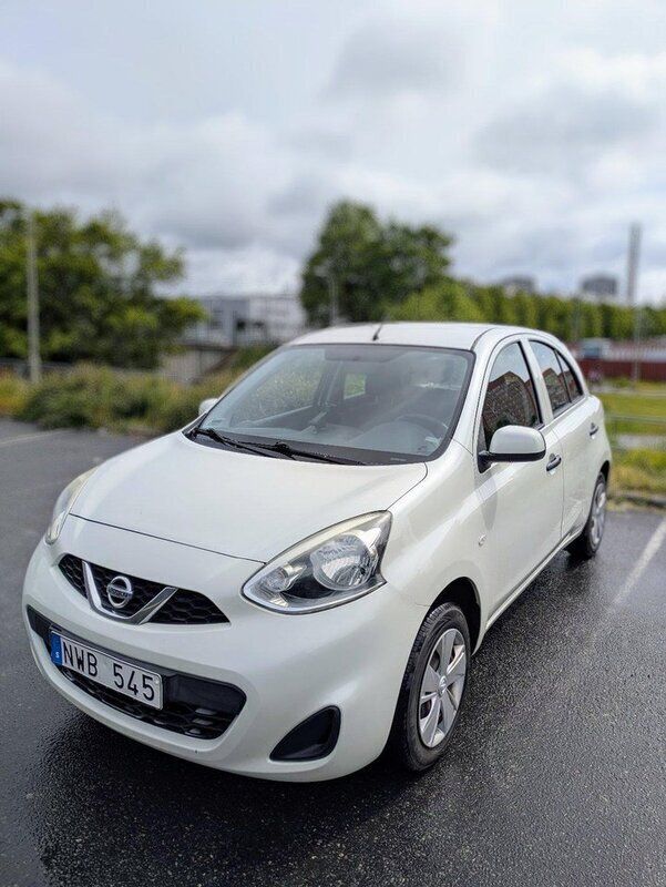 Vit Begagnad 2014 Nissan Micra Halvkombi | 49 900 kr (Lite dyr) - Bild 1/4