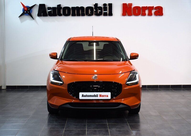 Begagnad Suzuki Swift 83 HK (61 kW) 2024 Blå Halvkombi