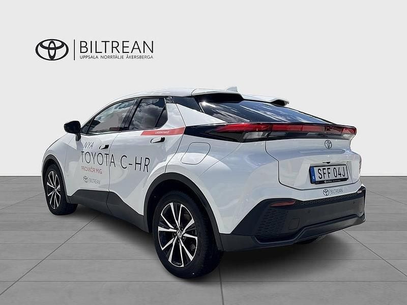 Begagnad Toyota C-HR Style 223 HK (164 kW) 2024 Vit SUV
